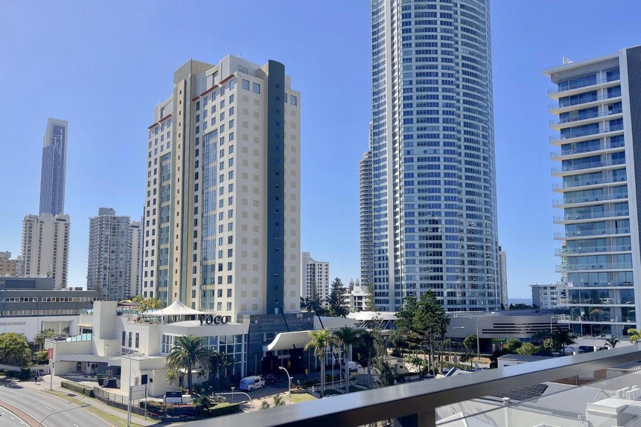 E.S. Surfers Paradise Apartment Gold Coast Luaran gambar